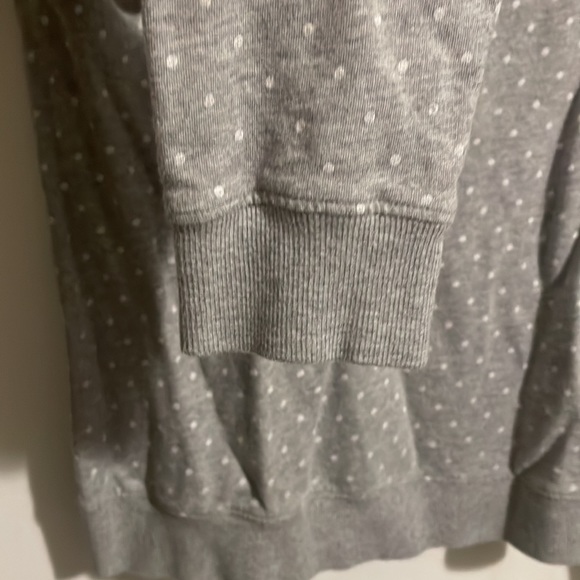 3/$25💙 Lucky Brand Sweatshirt - Picture 4 of 5